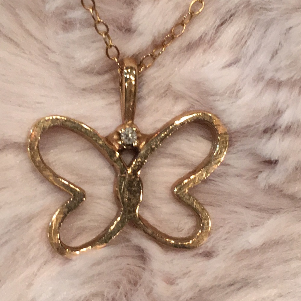 10 K gold necklace